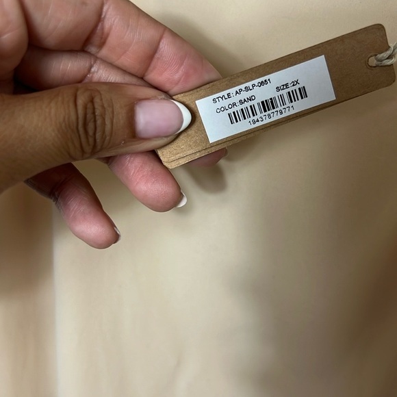 NWT SKIMS Fits Everybody Slip Dress Sand - Picture 5 of 6